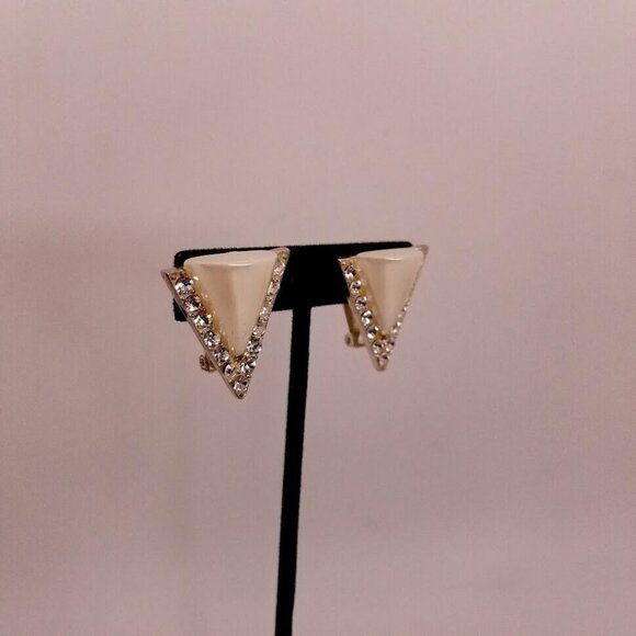 Christina Collection Necklace Clip On Earrings Simulated Pearls 3 Strands - Picture 8 of 15